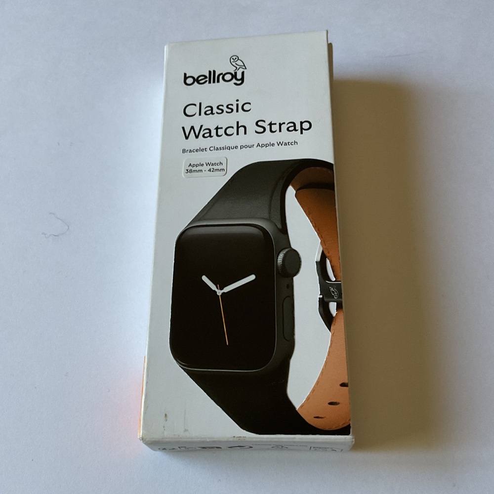 BELLROY CLASSIC APPLE WATCH LEATHER STRAP BLACK SMALL APPLE WATCH 38-42 NWT
